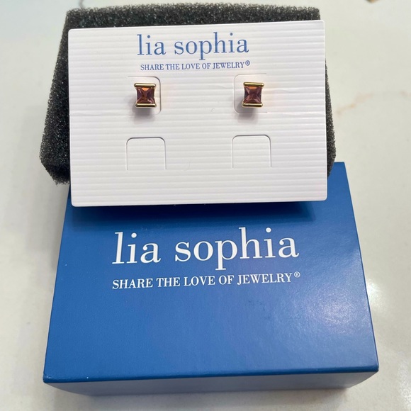 ❤️Lia Sophia Earrings NWOT - Picture 2 of 4